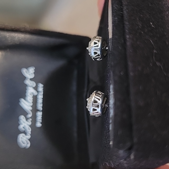 Diamond cluster earrings - Picture 5 of 5